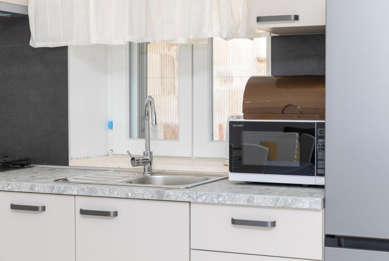 Apartmani Canaki ซูเปตาร์ ภายนอก รูปภาพ