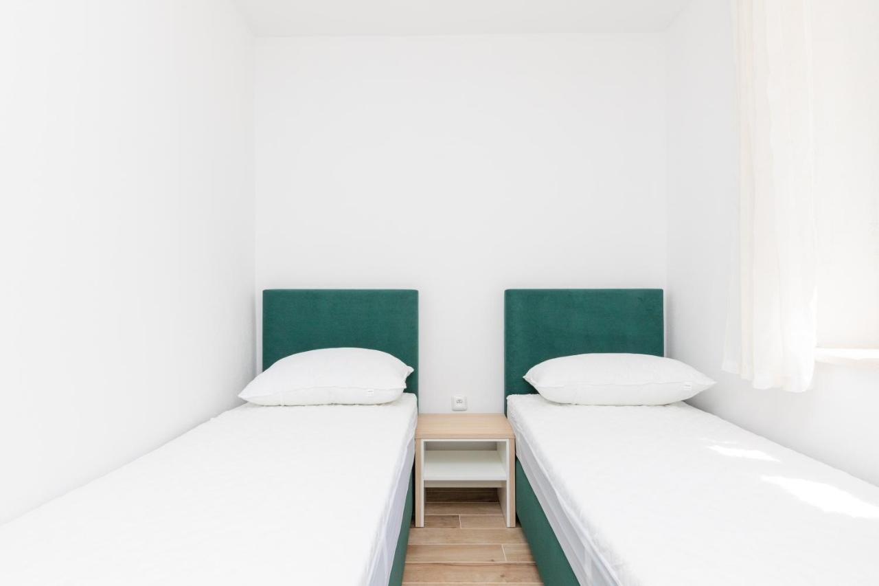 Apartmani Canaki ซูเปตาร์ ภายนอก รูปภาพ